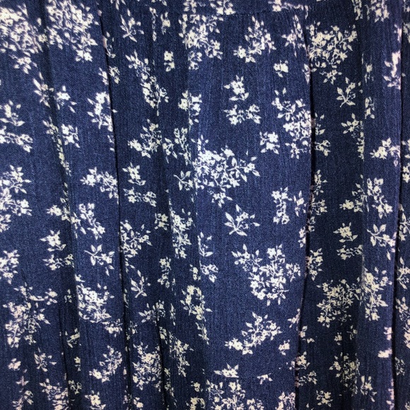 Spaghetti strap top - Picture 2 of 5